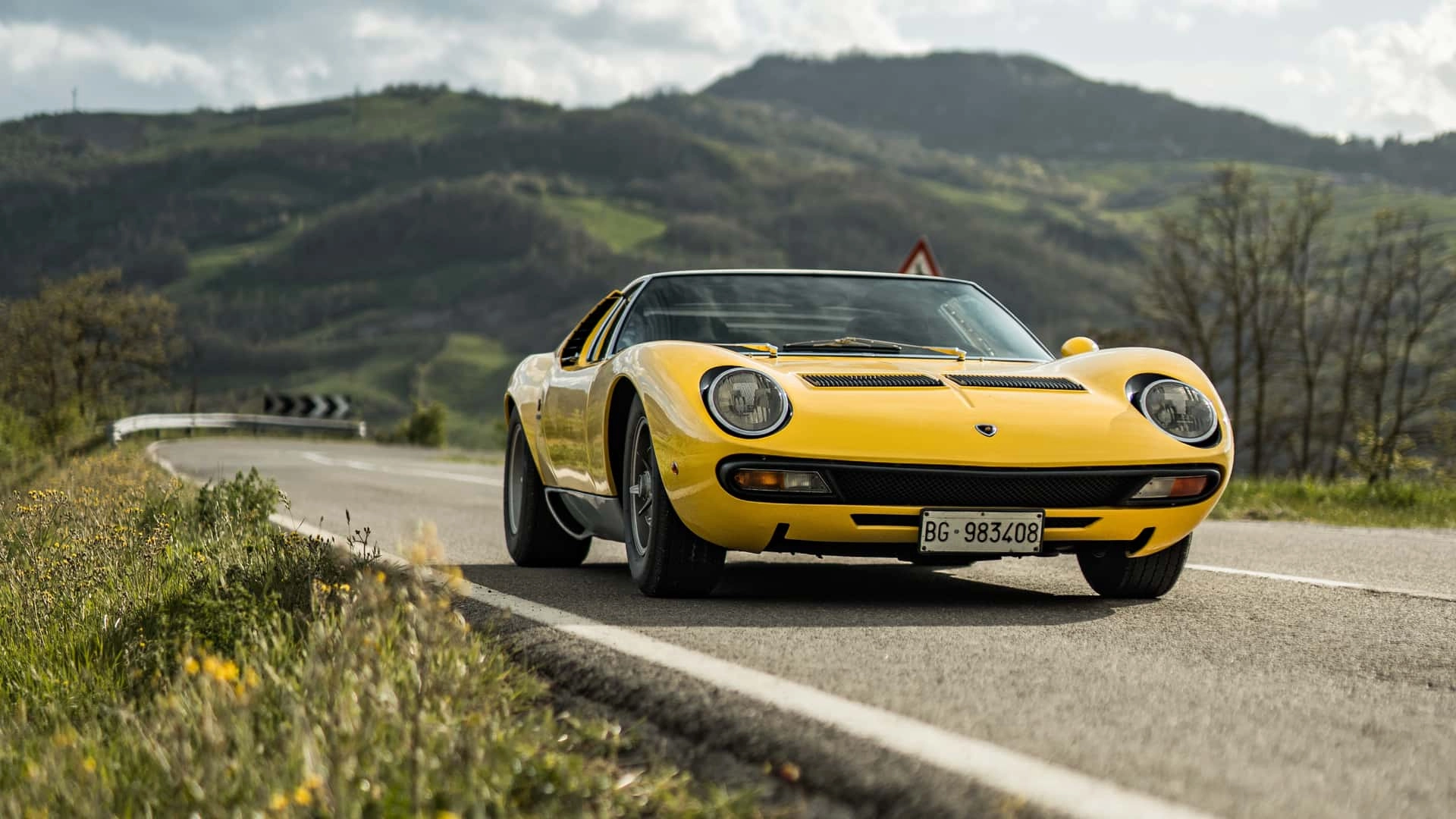 Lamborghini miura sv (7)
